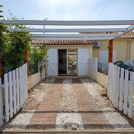 Nyaraló Charmante Maison Proche *